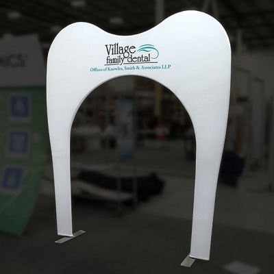 Custom trade show exhibit structures, like design # 635992 stand out on the convention floor. Draw eyes to your trade show booth with exciting custom exhibits & displays. We can customize any trade show exhibit or display to your specifications.
