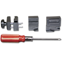 The Universal Mounting Kit is designed to allow the Lumina 200 LED and Lumina 7 spotlights to fit a majority of banner stands, truss and panel systems. The Lumina 200 LED and Lumina 7 will fit the Aero, Hopup and Coyote popup displays