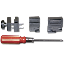 The Universal Mounting Kit is designed to allow the Lumina 200 LED and Lumina 7 spotlights to fit a majority of banner stands, truss and panel systems. The Lumina 200 LED and Lumina 7 will fit the Aero, Hopup and Coyote popup displays